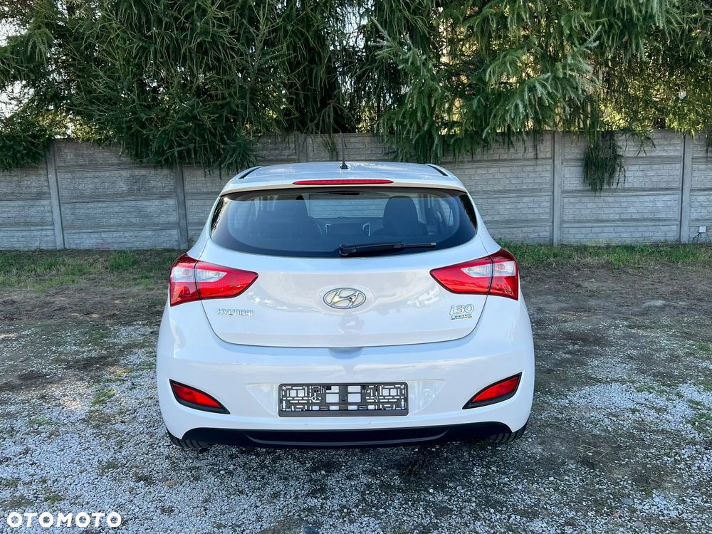 Hyundai i30 1.4 Classic - 11