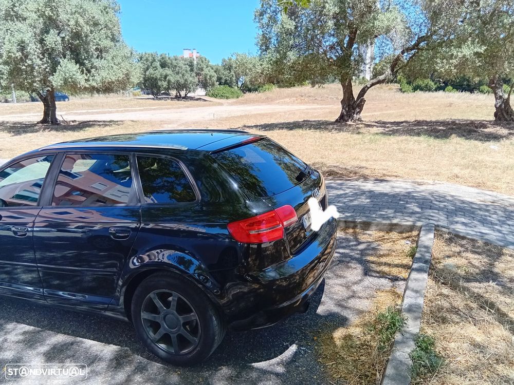 Audi A3 Sportback 1.6 TDI DPF Attraction - 3