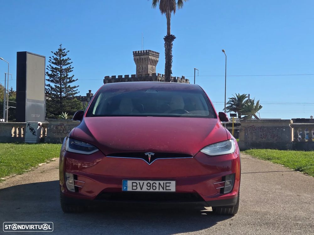 Tesla Model X 100D - 28