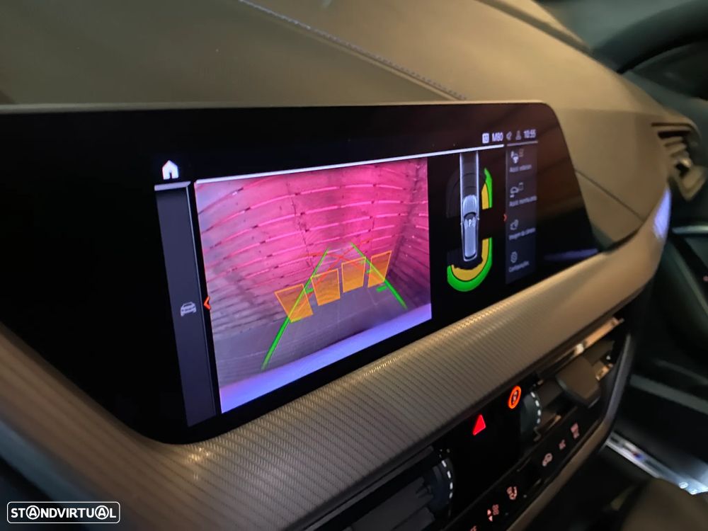 BMW 116 d Pack Desportivo M Auto - 12