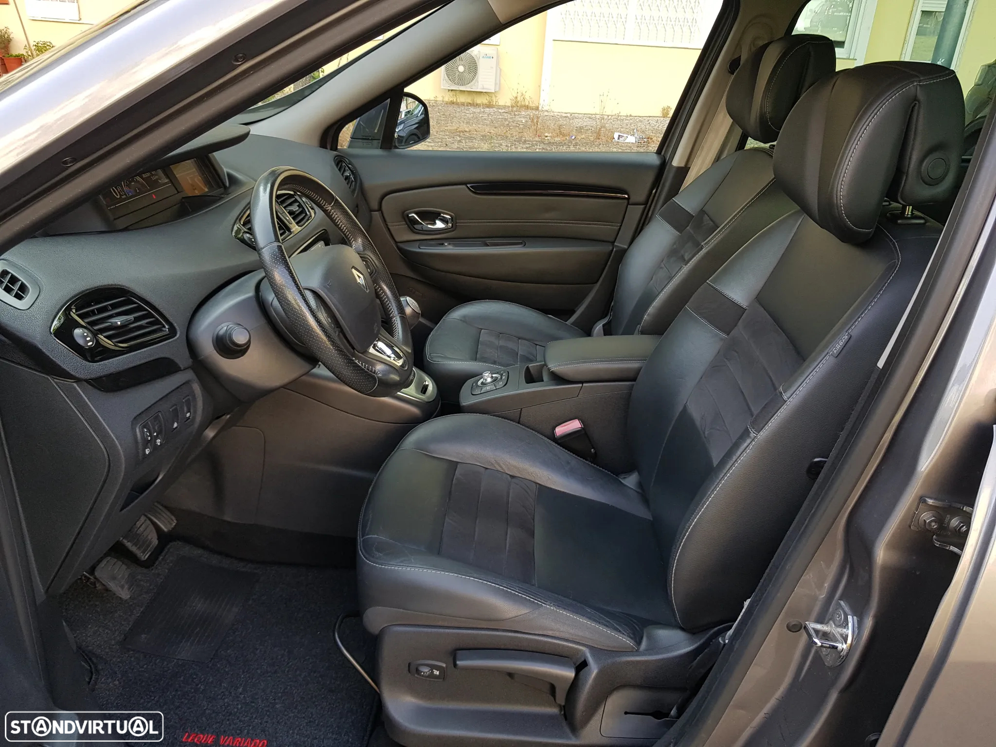 Renault Grand Scénic 1.6 dCi Bose Edition 7L - 27