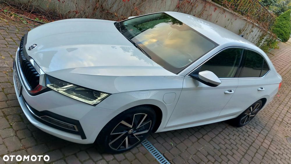 Skoda Octavia 1.4 TSI Plug-In Hybrid Style DSG - 1