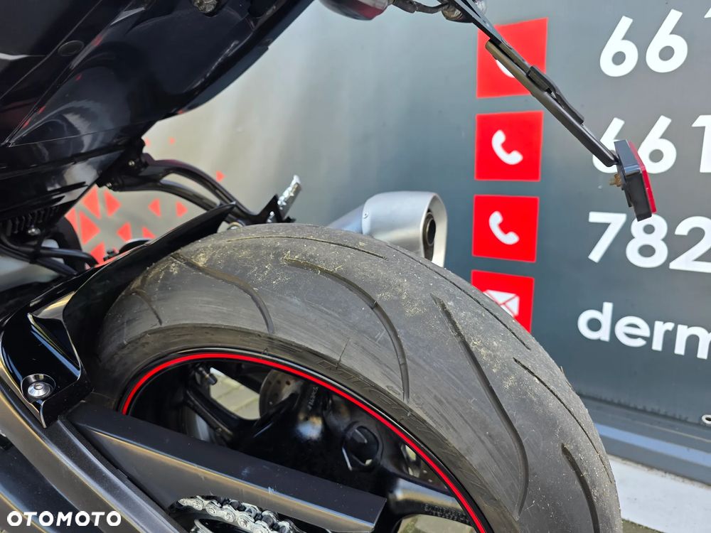 Yamaha FZ8 - 8