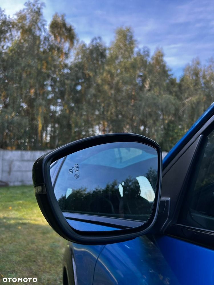 Peugeot 208 - 30