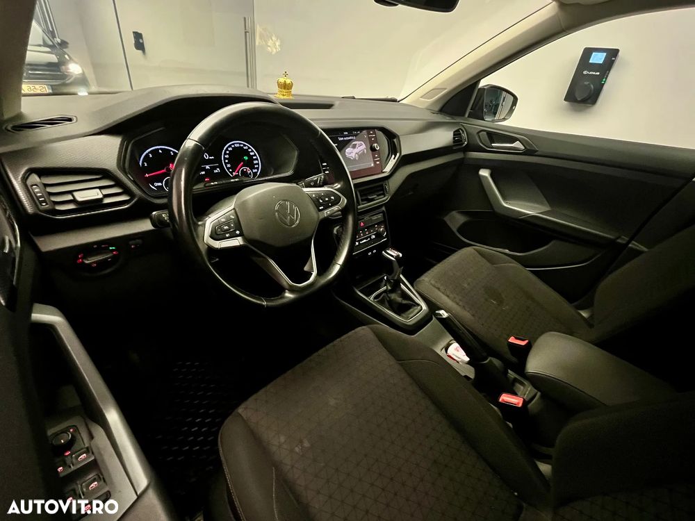 Volkswagen T-Cross - 9