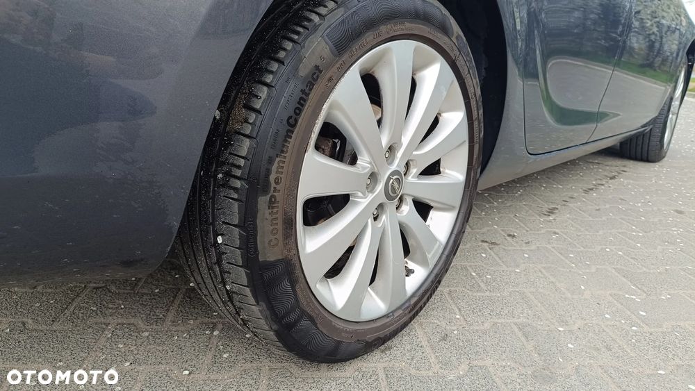 Opel Astra - 9