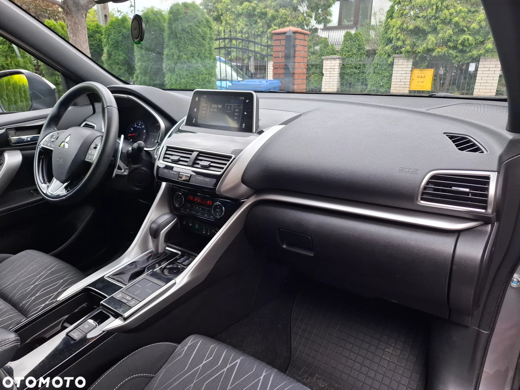 Mitsubishi Eclipse Cross - 19