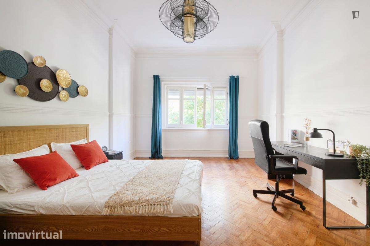 Quarto - localizado em Marquês de Pombal Lisbon - Grande imagem: 3/37