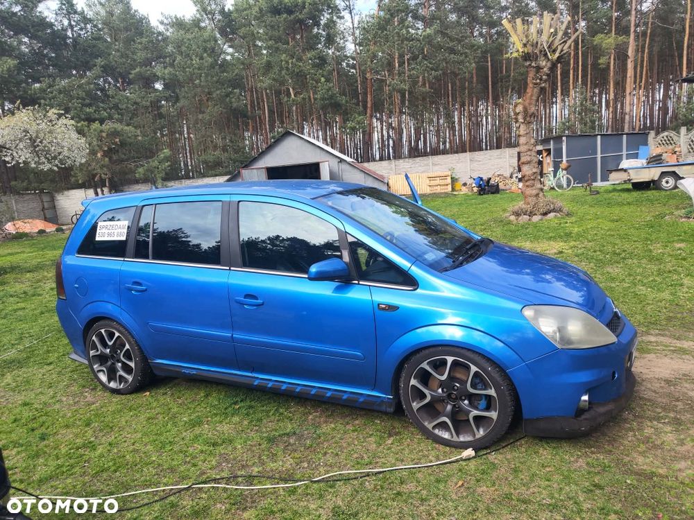 Opel Zafira - 2