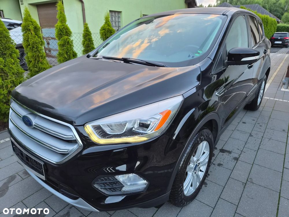 Ford Kuga 1.5 EcoBoost 2x4 Titanium - 12