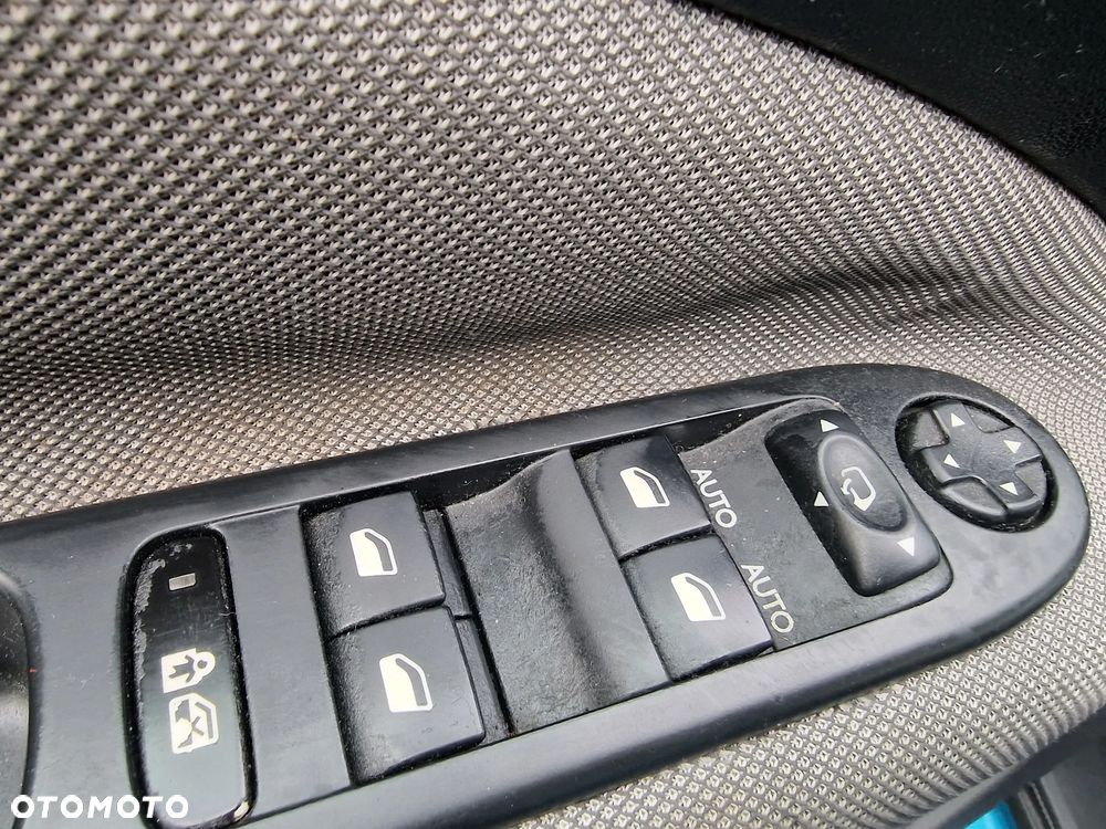 Citroën C3 Picasso VTi 120 Exclusive - 19