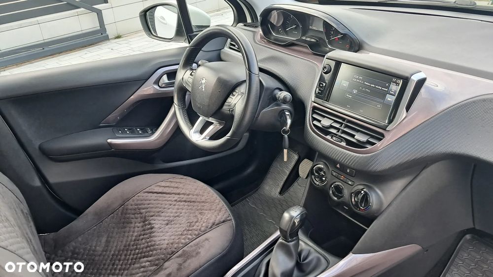 Peugeot 2008 1.4 HDi Active - 13