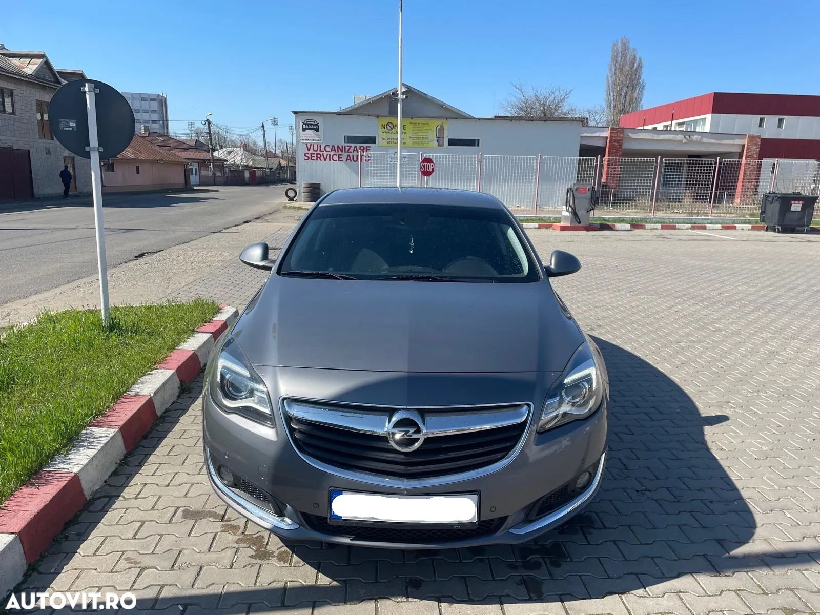Opel Insignia 1.6 CDTI ecoFLEX Start/Stop Business Edition - 1