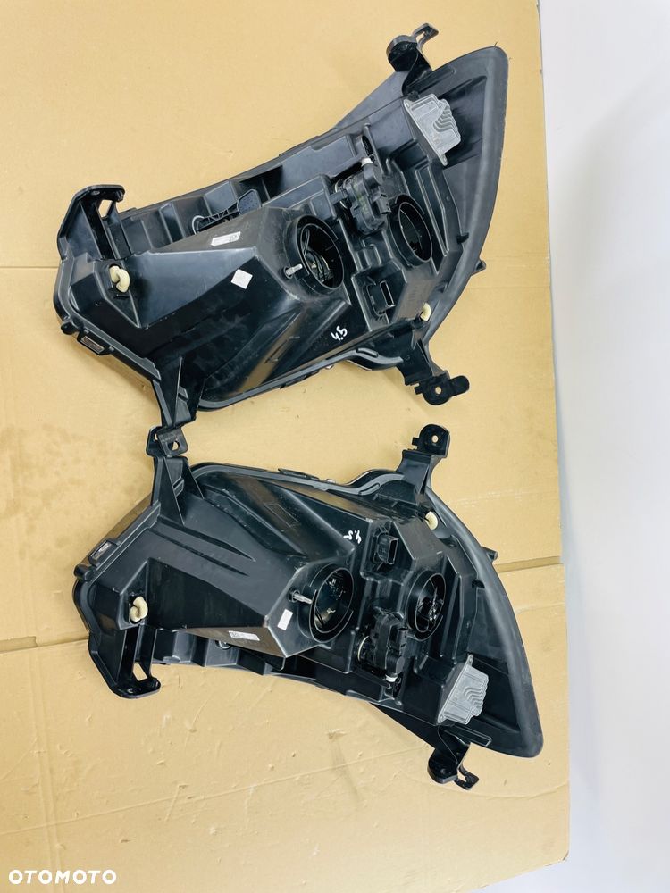 Lampa lewa prawa Renault Master IV 4 - 4