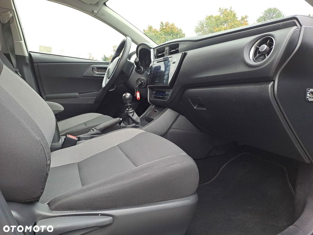 Toyota Auris 1.33 VVT-i Active - 23