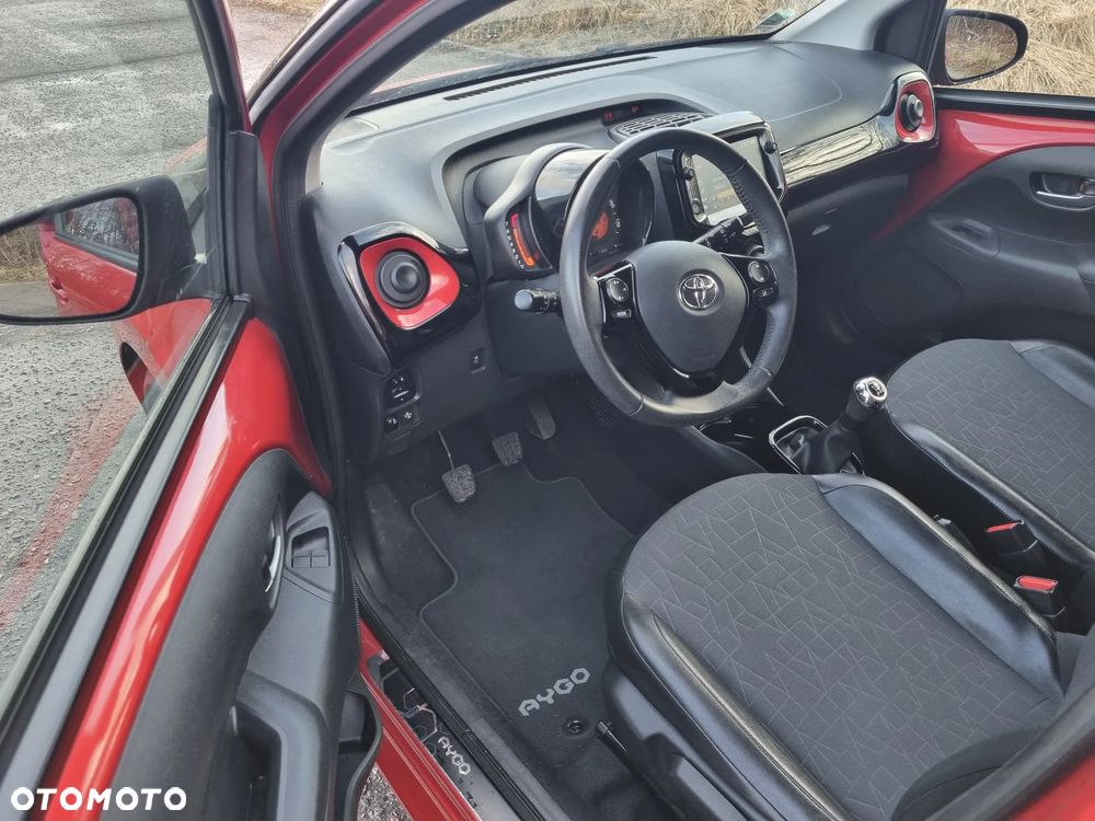 Toyota Aygo x-clusive Style Selection - 22