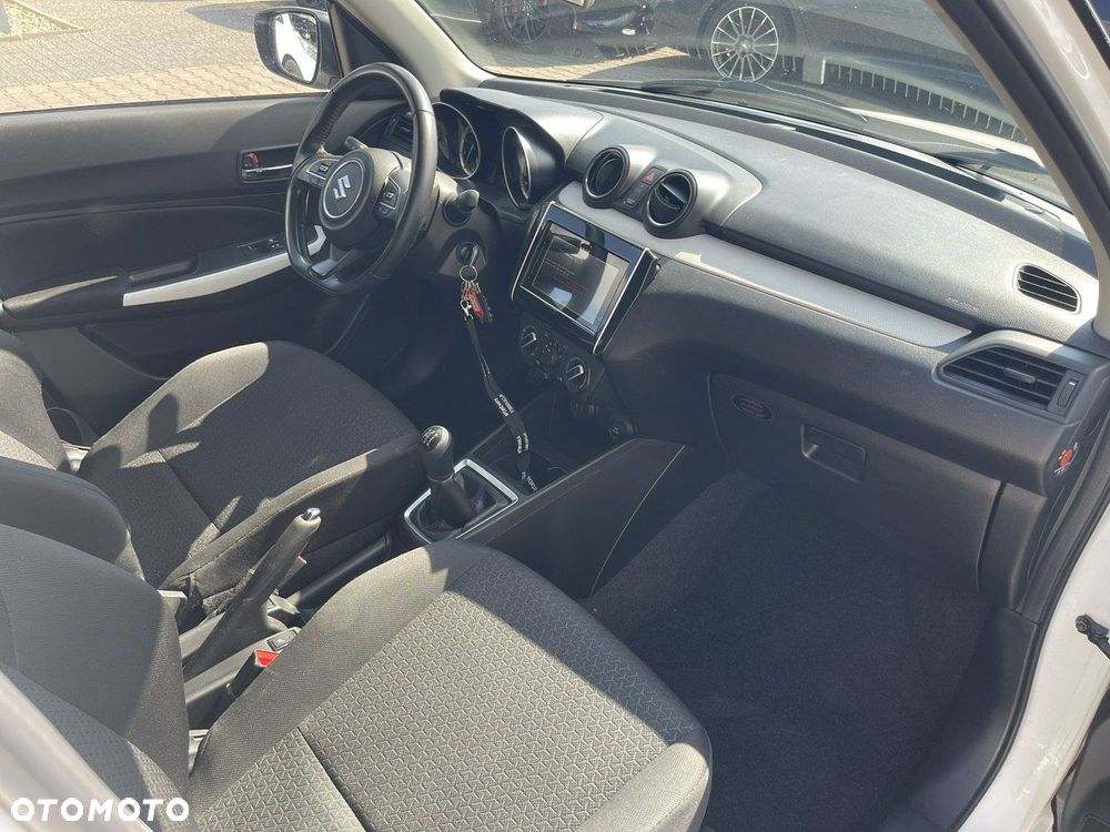 Suzuki Swift 1.2 Dualjet Hybrid Comfort - 8