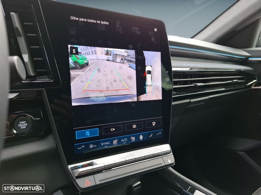 Renault Austral 1.2 E-Tech Iconic Espirit - 23