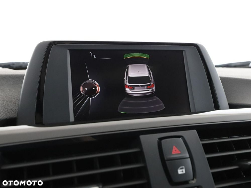 BMW Seria 3 318d - 25