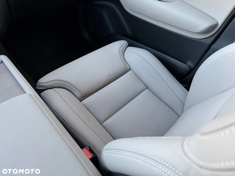 Volvo XC 90 - 8