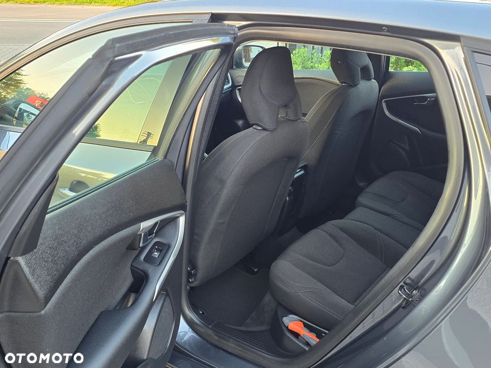 Volvo V40 T3 - 20