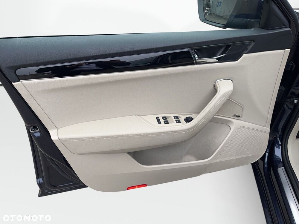 Skoda Superb 2.0 TDI SCR 4x4 L&K DSG - 18