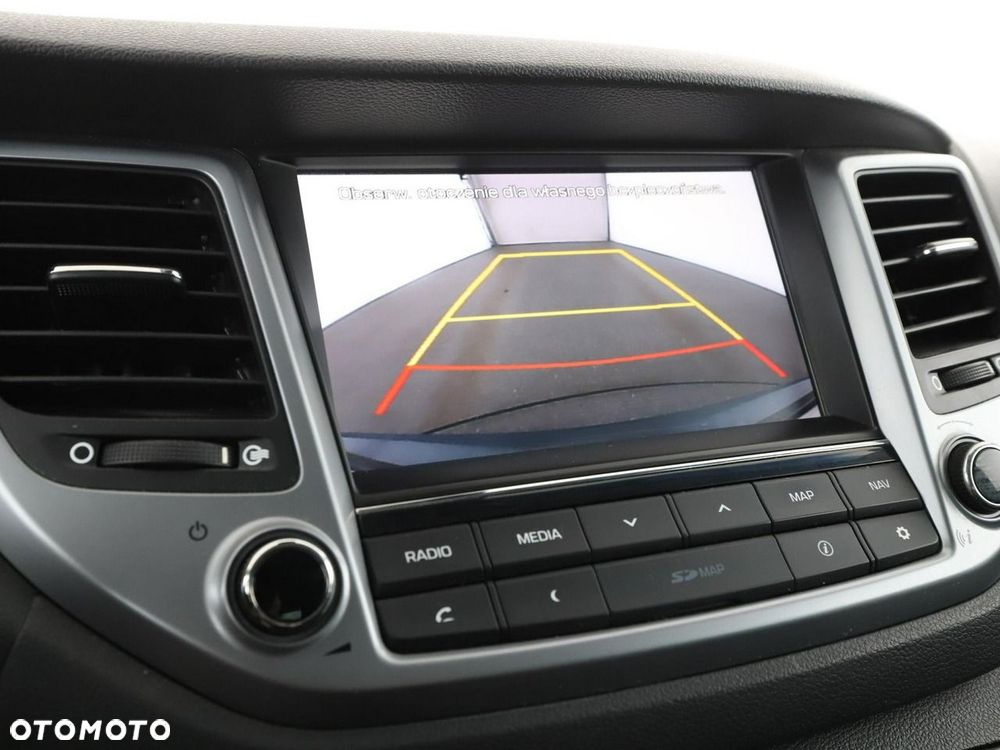 Hyundai Tucson 2.0 CRDI BlueDrive Style 2WD - 25