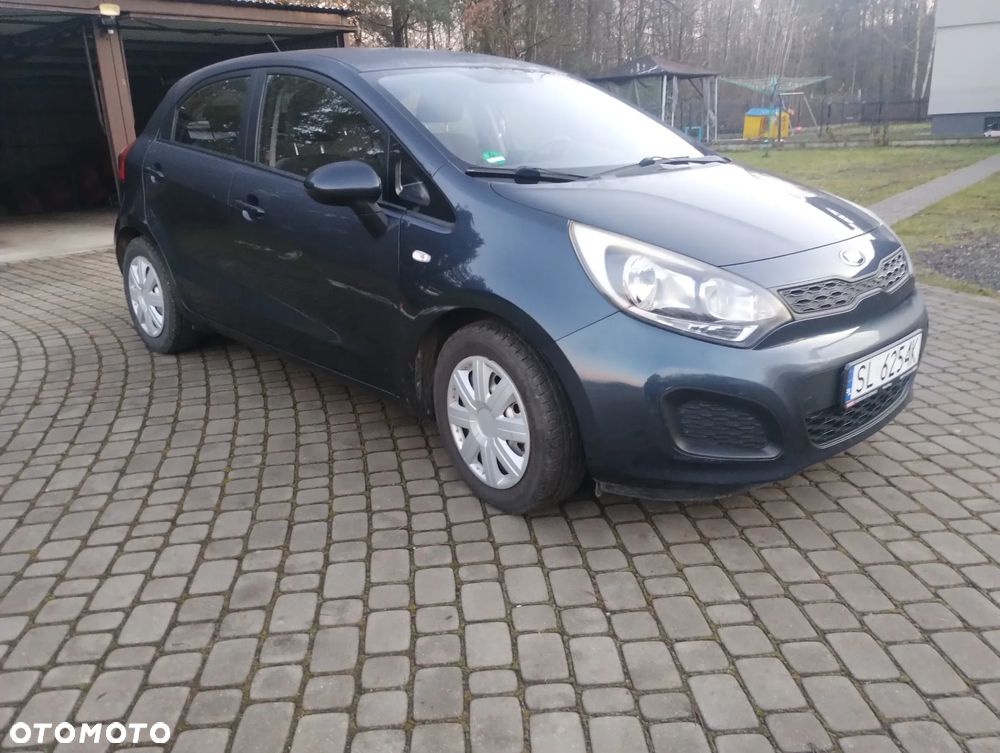 Kia Rio - 1