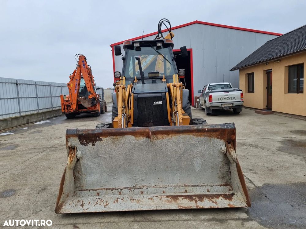 Case 590 Super M - 12