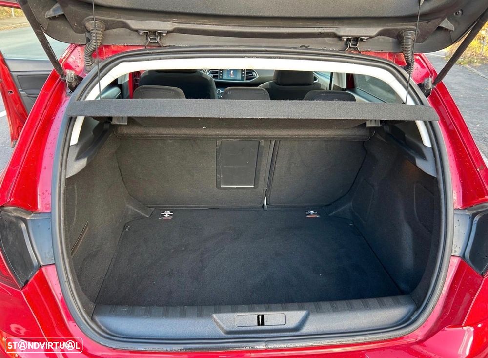 Peugeot 308 1.2 PureTech Style - 10