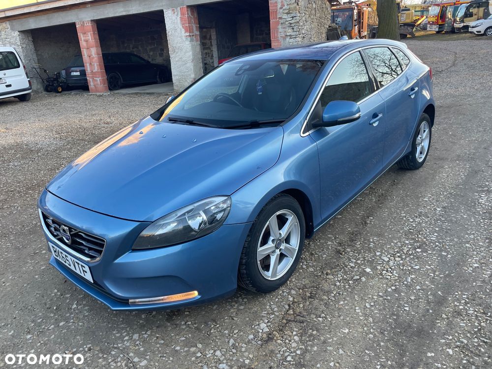 Volvo V40 D2 - 14
