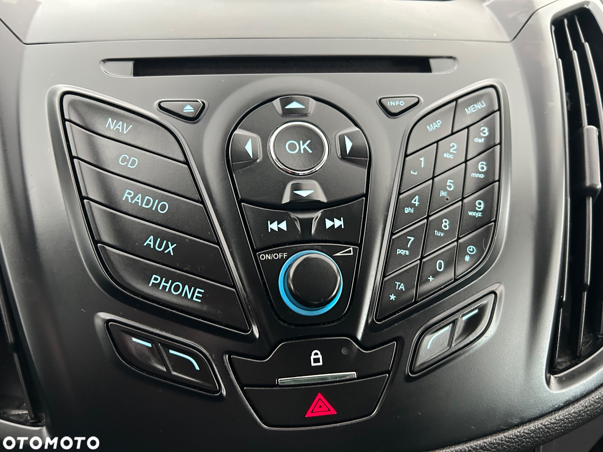 Ford Kuga 2.0 TDCi 2x4 Titanium - 34