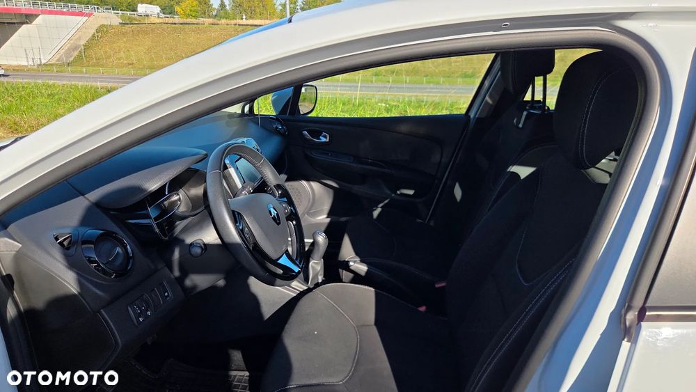 Renault Clio - 7