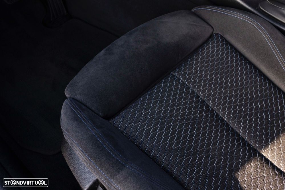 BMW 330 e iPerformance Pack M - 21