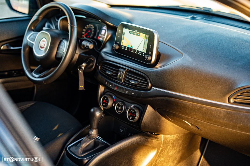 Fiat Tipo Station Wagon 1.6 M-Jet Lounge Tech J17 DCT - 37