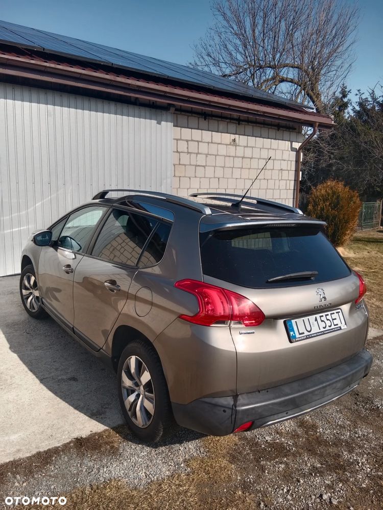 Peugeot 2008 1.2 Pure Tech Style - 3