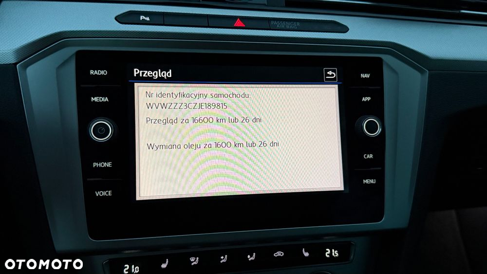 Volkswagen Passat - 17