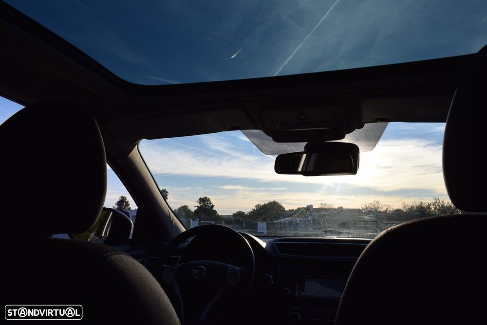 Nissan Qashqai 1.5 dCi N-Connecta J18+Led - 23