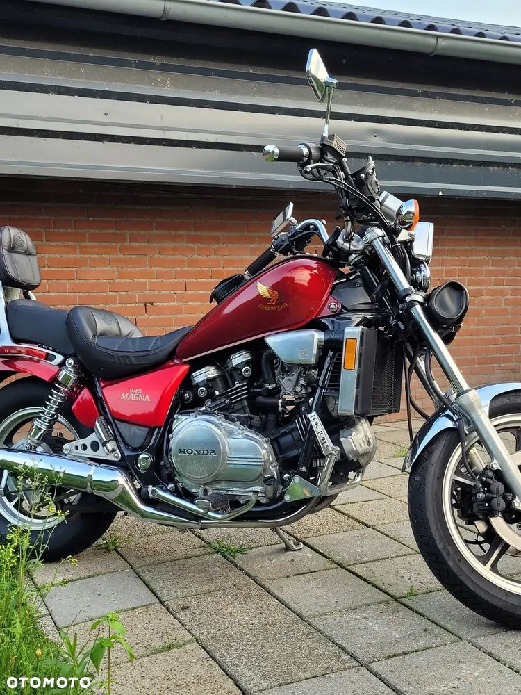 Honda VF - 4