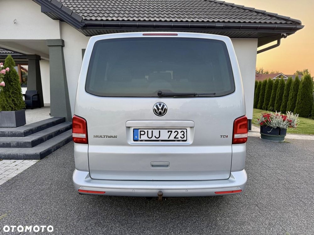Volkswagen Multivan - 11