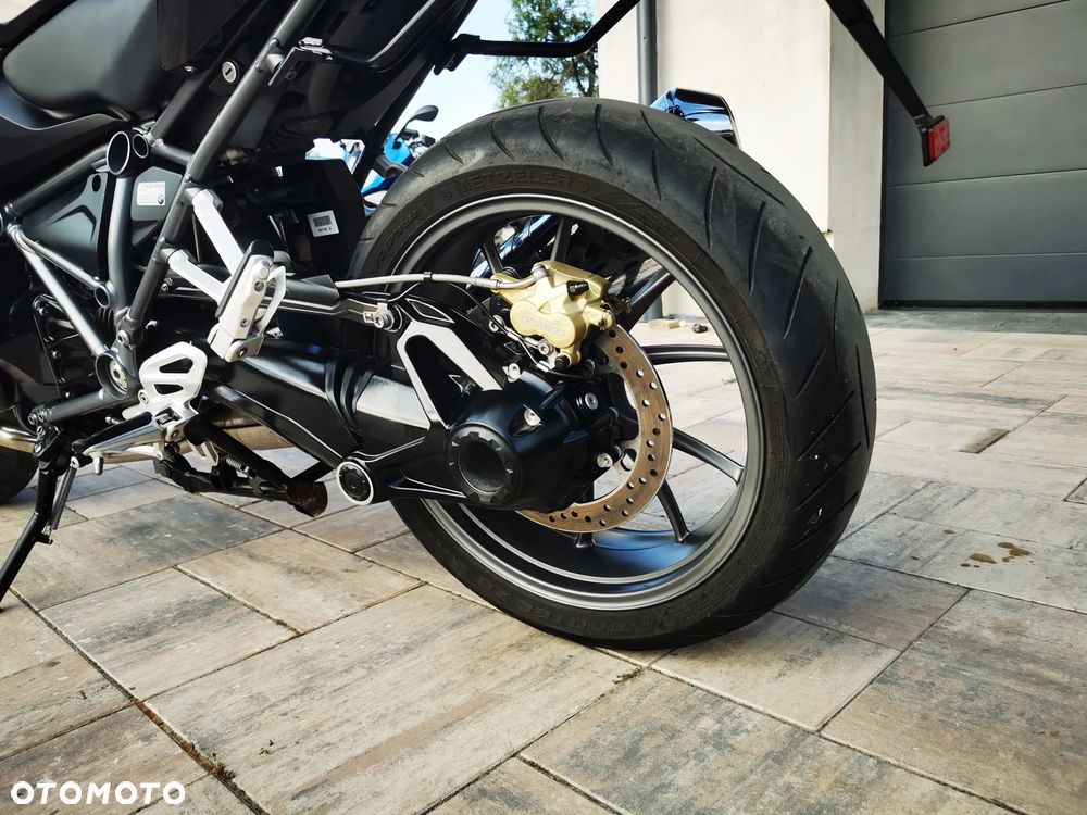 BMW R - 7