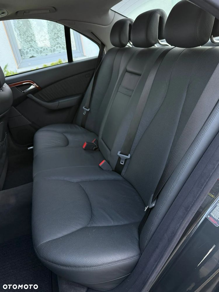 Mercedes-Benz Klasa S 500 4Matic - 29