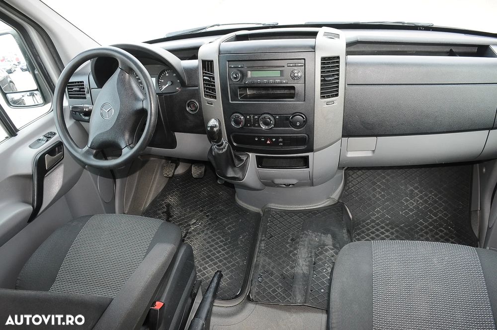 Mercedes-Benz Sprinter - 5