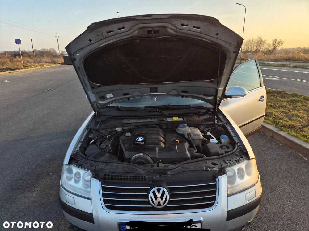 Volkswagen Passat 1.9 TDI Basis - 6
