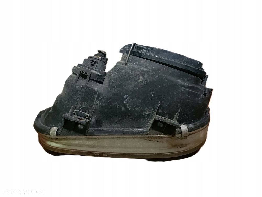 VOLKSWAGEN GOLF IV 97-06 r. LAMPA PRAWY PRZÓD PRAWA PRZEDNIA PP EU + - 5