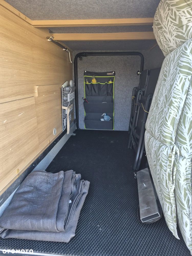 McLOUIS NAVIS813 - 9