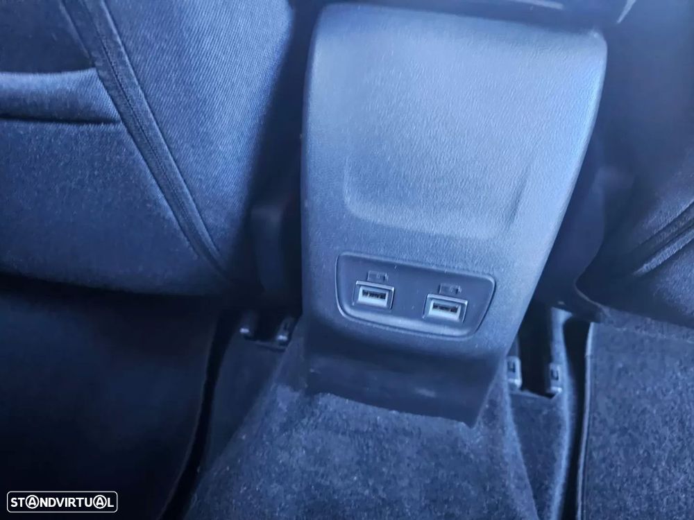 Peugeot e-208 50 kWh Style - 9