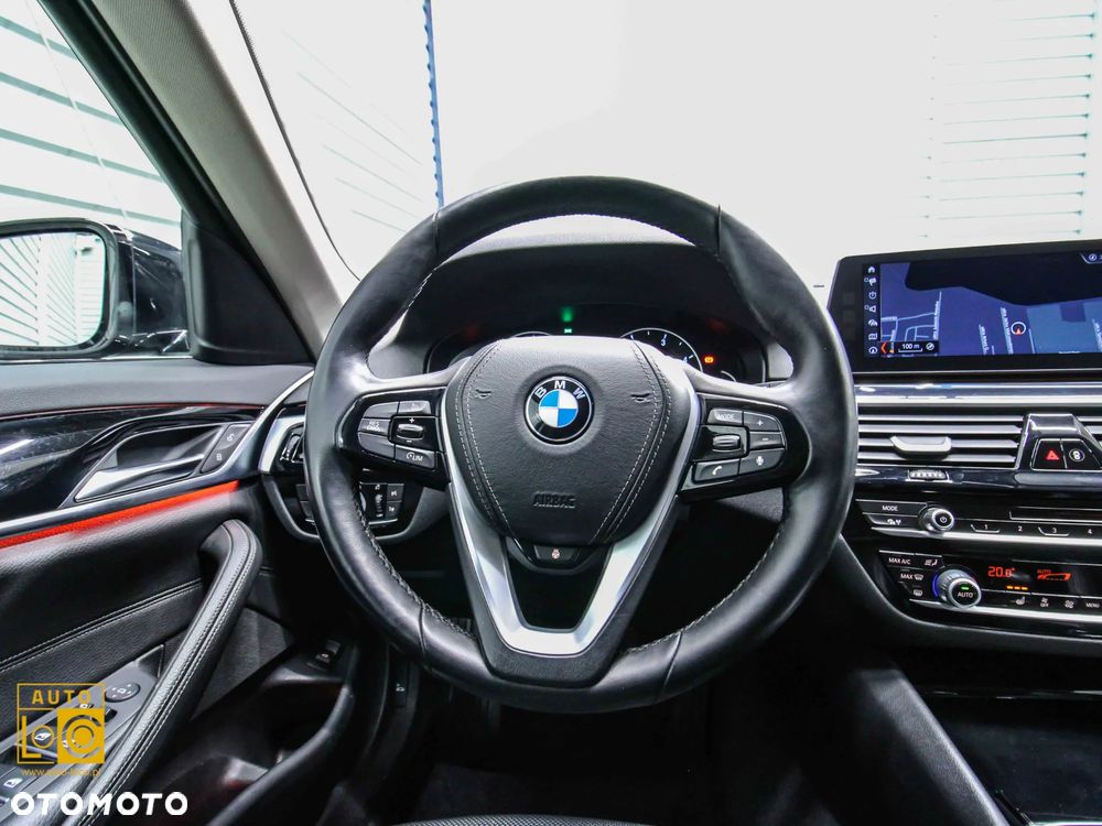 BMW Seria 5 520d M Sport Edition - 31