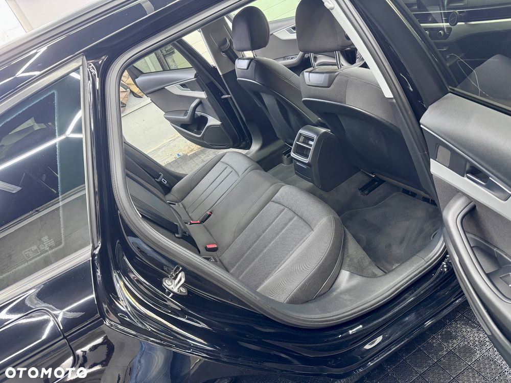 Audi A4 Avant 2.0 TDI S tronic - 10