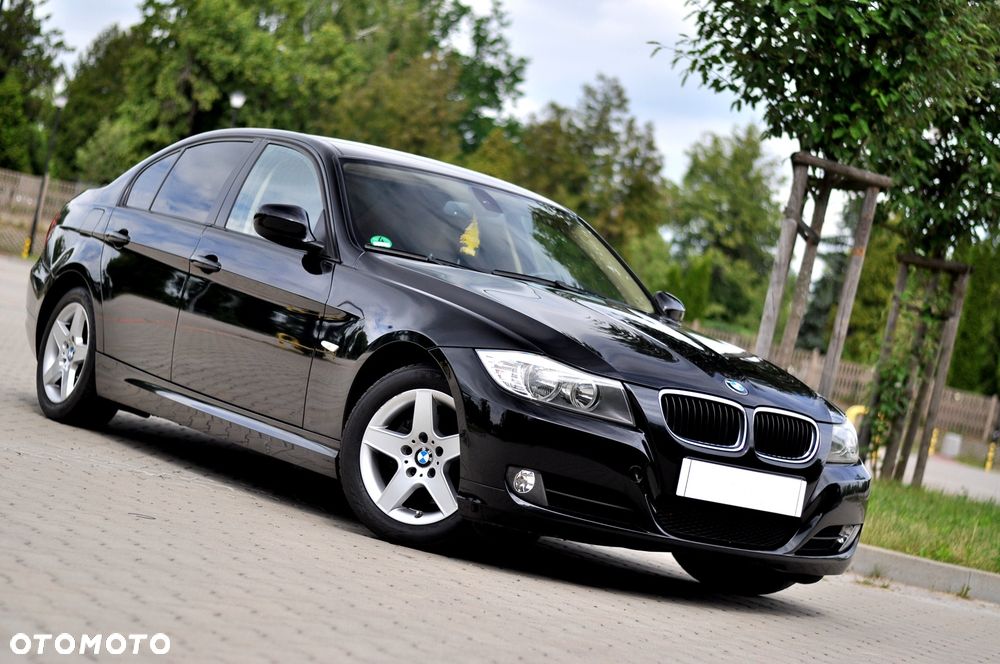 BMW Seria 3 318i Edition Exclusive - 3